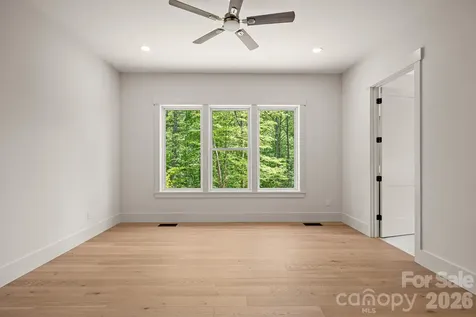 164 Reserve Way Hendersonville NC 28792