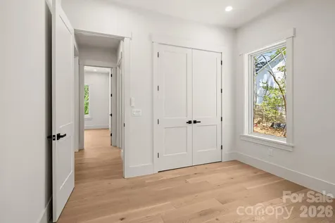 164 Reserve Way Hendersonville NC 28792