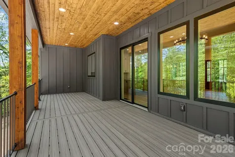 164 Reserve Way Hendersonville NC 28792
