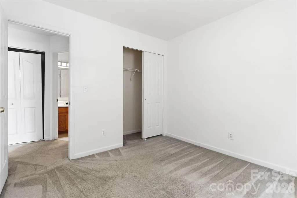 740 Aberdeen Glen Place Charlotte NC 28214