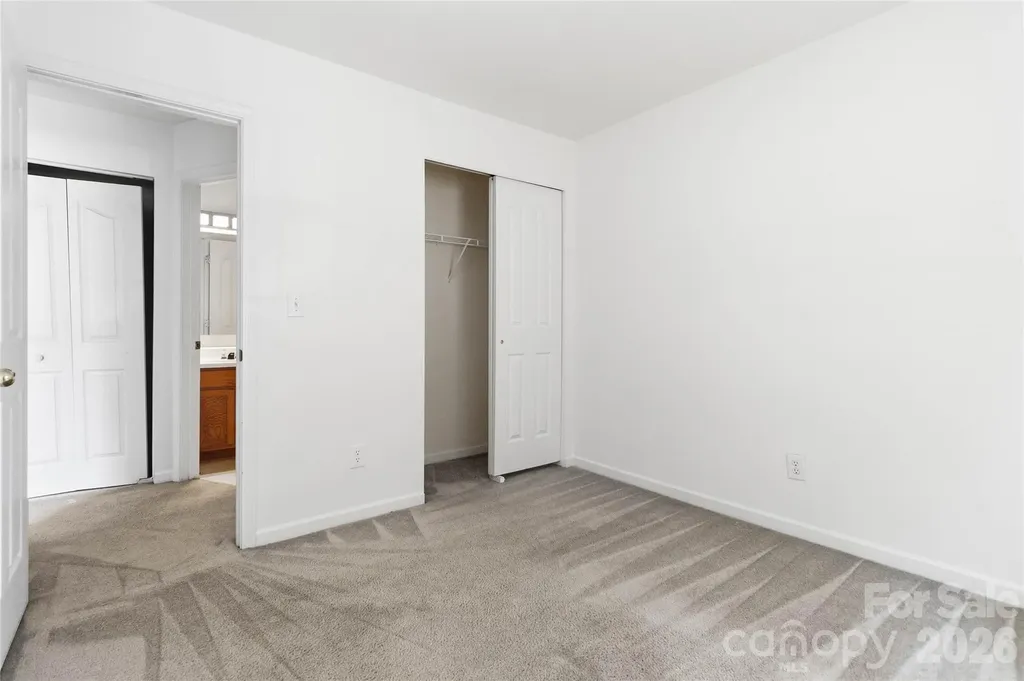 740 Aberdeen Glen Place Charlotte NC 28214