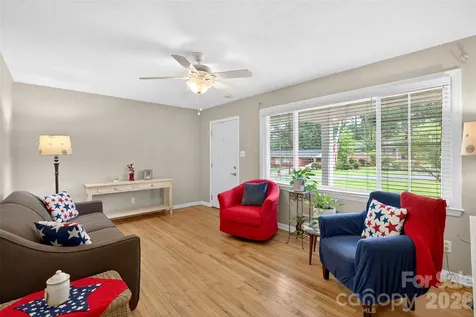 549 Barnwell Road Spartanburg SC 29303
