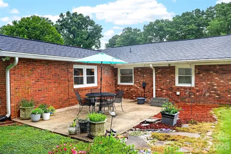 549 Barnwell Road Spartanburg SC 29303