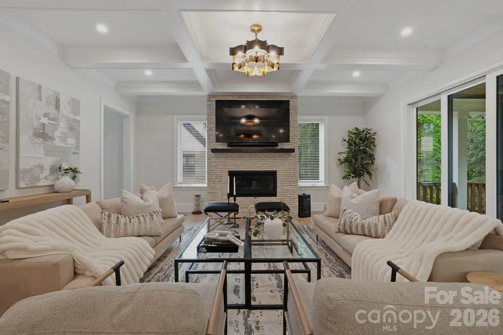 4547 Emory Lane Charlotte NC 28211