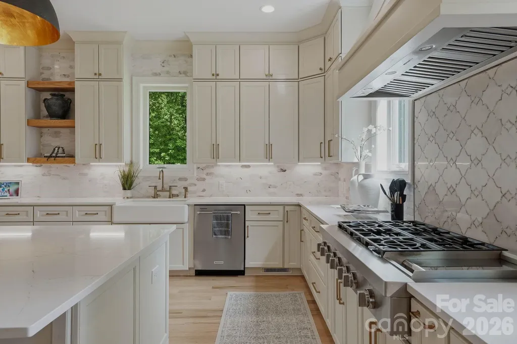 4547 Emory Lane Charlotte NC 28211