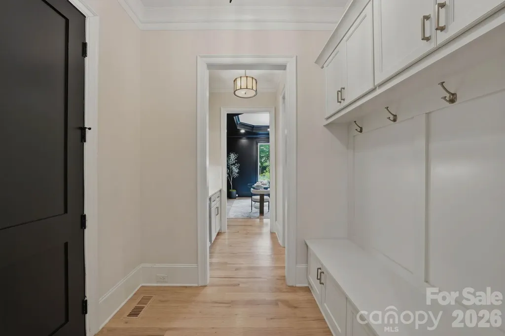 4547 Emory Lane Charlotte NC 28211
