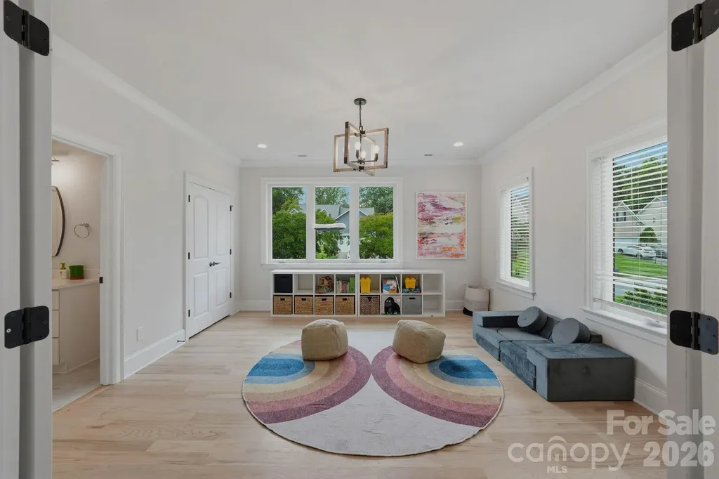 4547 Emory Lane Charlotte NC 28211