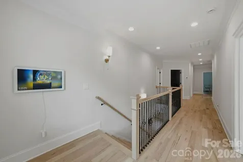 4547 Emory Lane Charlotte NC 28211
