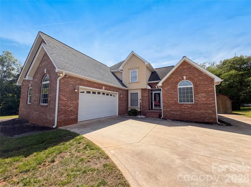 106 Woodfield Lane Cherryville NC 28021