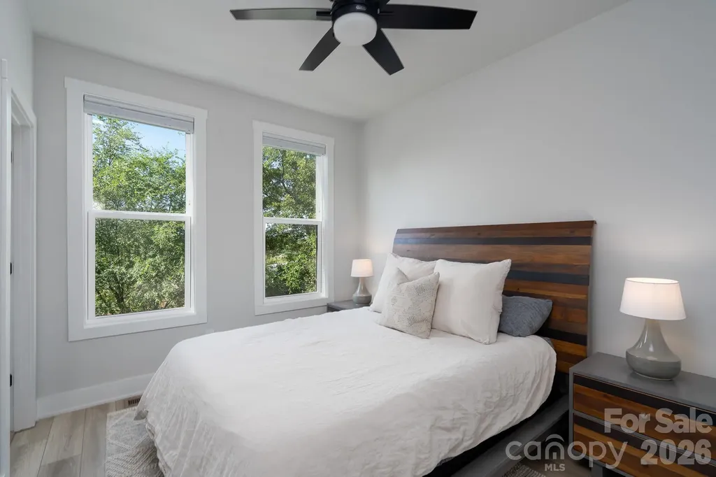5018 Tiny Lane Charlotte NC 28203