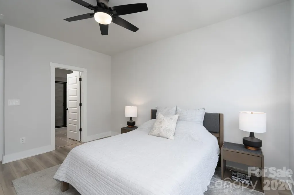 5018 Tiny Lane Charlotte NC 28203