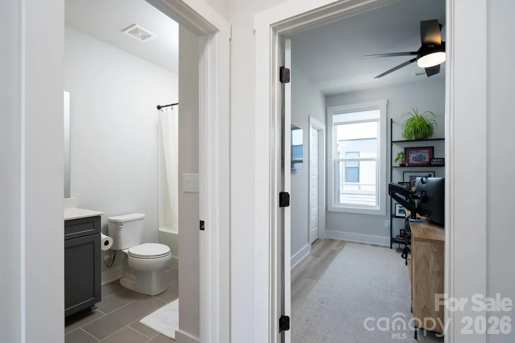 5018 Tiny Lane Charlotte NC 28203