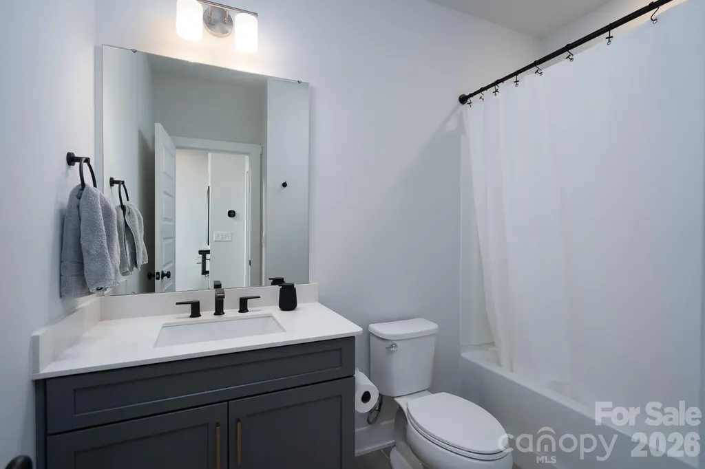 5018 Tiny Lane Charlotte NC 28203