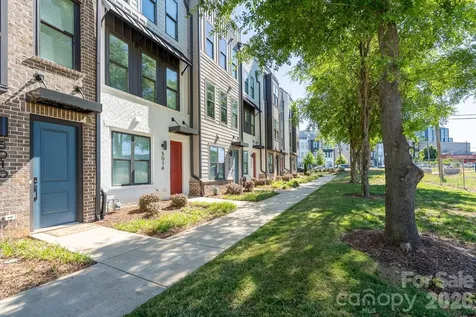 5018 Tiny Lane Charlotte NC 28203