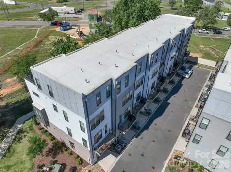 5018 Tiny Lane Charlotte NC 28203