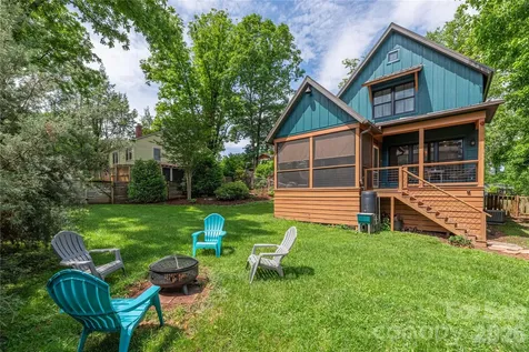 5 Grove Street Weaverville NC 28787