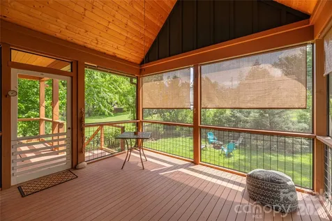 5 Grove Street Weaverville NC 28787