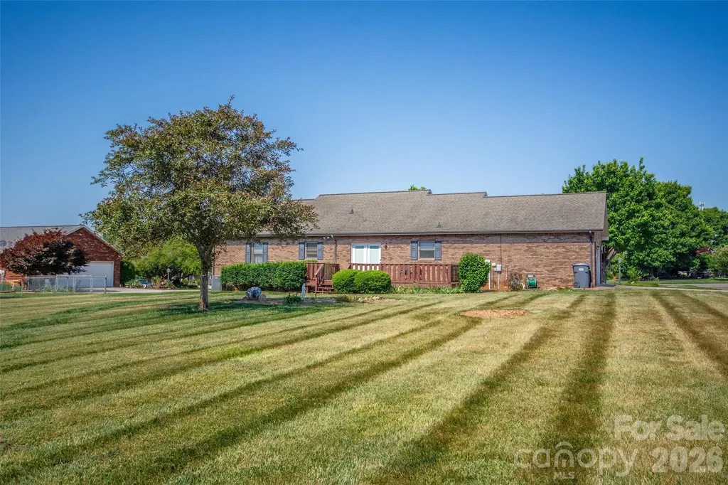 151 Meadow Oaks Drive Statesville NC 28625