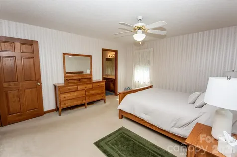 151 Meadow Oaks Drive Statesville NC 28625