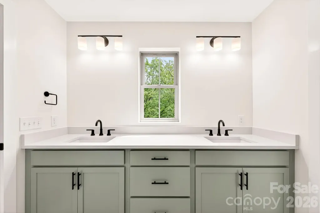 76 Jonestown Road Asheville NC 28804