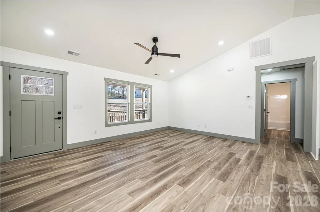2017 Bailey Drive Hickory NC 28601
