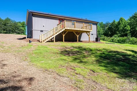 2017 Bailey Drive Hickory NC 28601