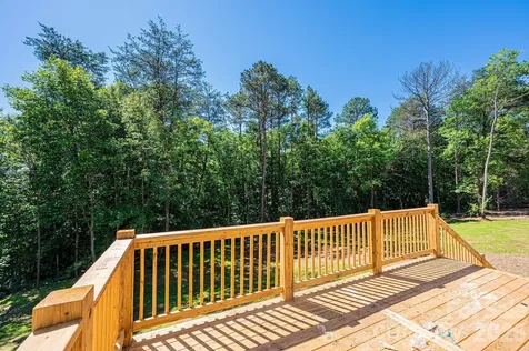 2017 Bailey Drive Hickory NC 28601