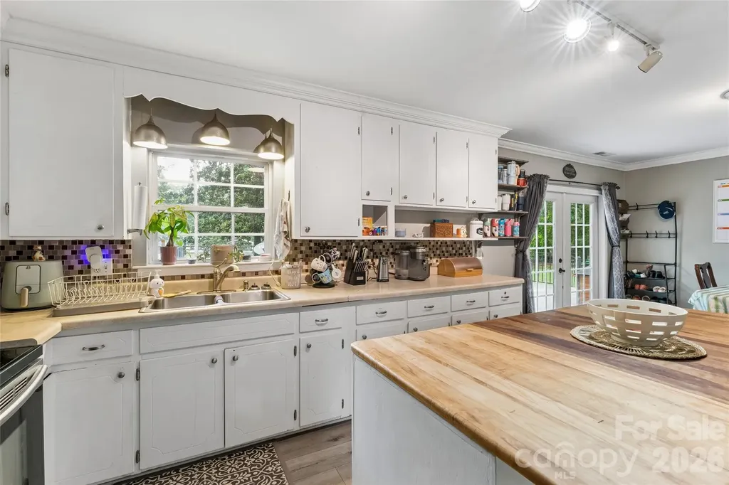 170 Scotts Creek Road Statesville NC 28625