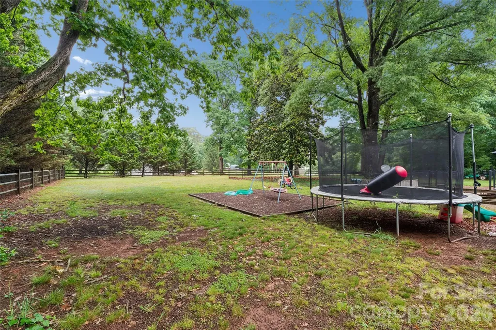 170 Scotts Creek Road Statesville NC 28625