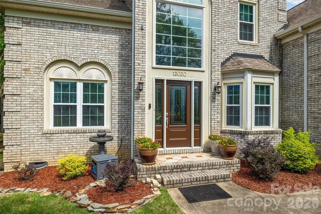 13020 Shannon Park Lane Charlotte NC 28273