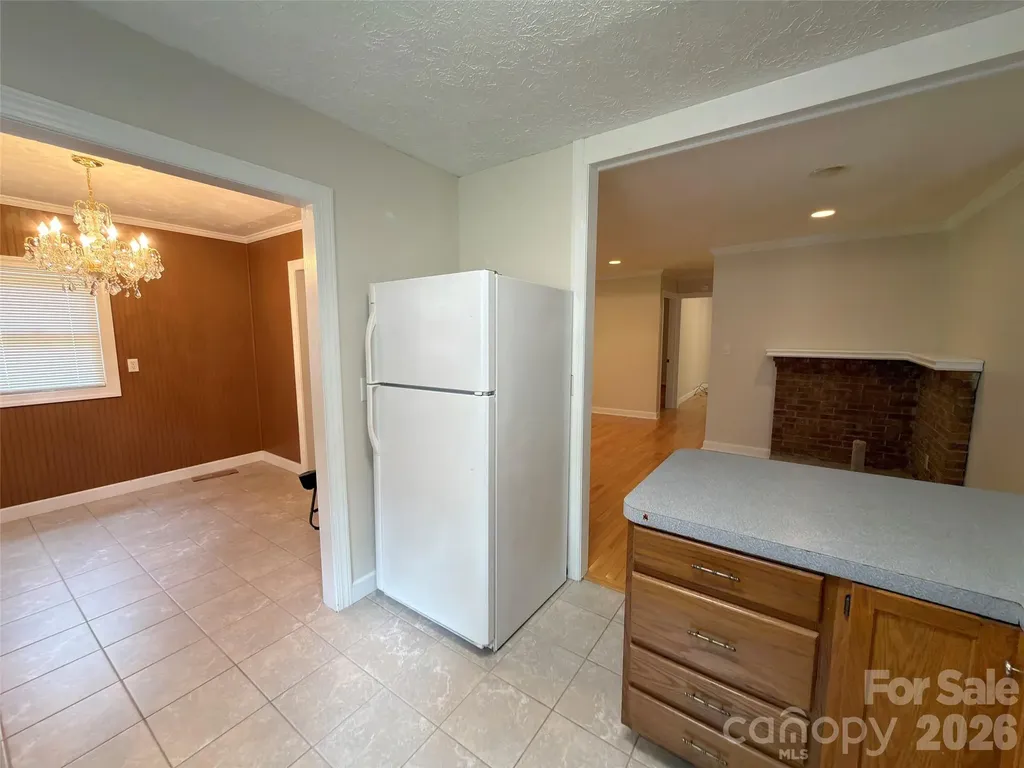 22 Mcminn Road Hendersonville NC 28792
