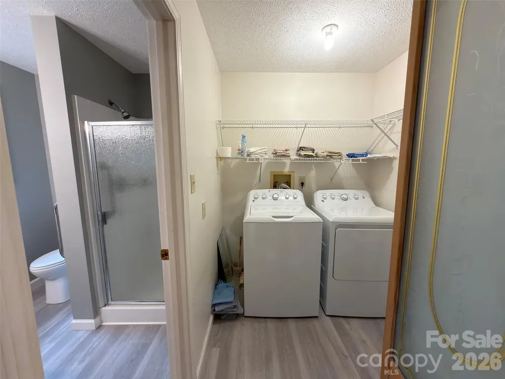 22 Mcminn Road Hendersonville NC 28792