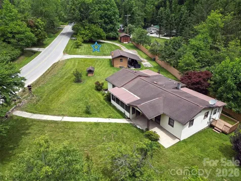 22 Mcminn Road Hendersonville NC 28792