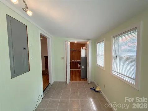 22 Mcminn Road Hendersonville NC 28792