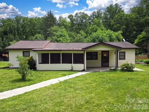 22 Mcminn Road Hendersonville NC 28792