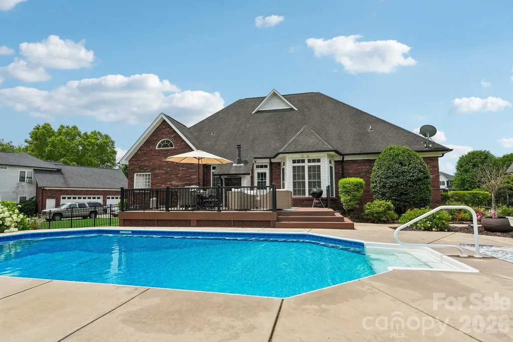 8576 Cabot Court Harrisburg NC 28075