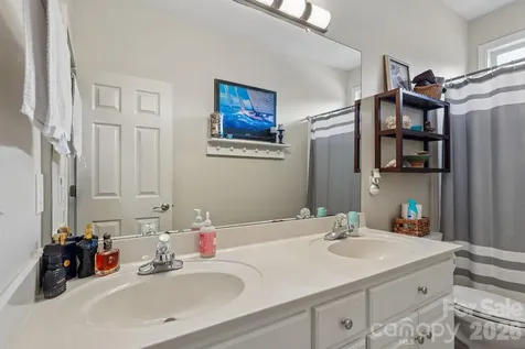 8576 Cabot Court Harrisburg NC 28075