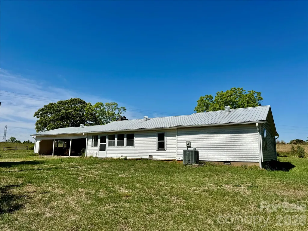 5028 Kurstie Lane Boonville NC 27011