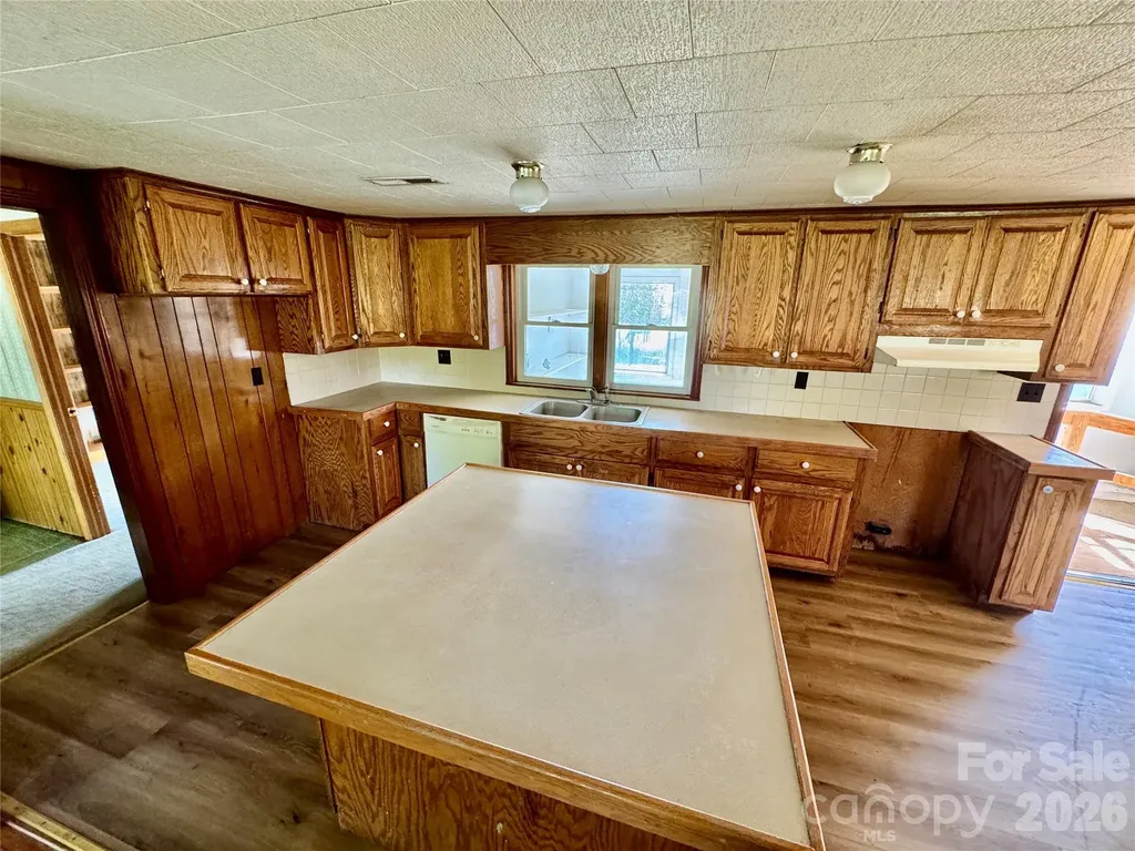 5028 Kurstie Lane Boonville NC 27011