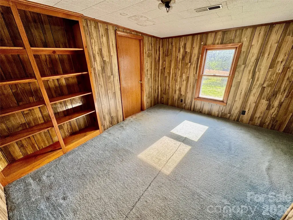 5028 Kurstie Lane Boonville NC 27011