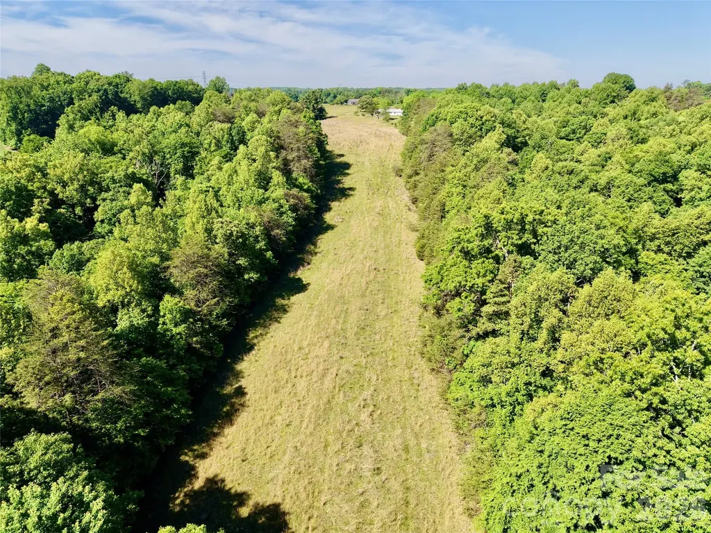 5028 Kurstie Lane Boonville NC 27011