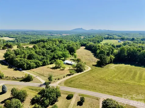 5028 Kurstie Lane Boonville NC 27011