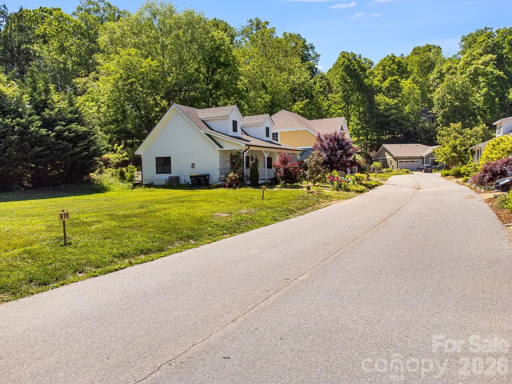 99999 Verde Drive Asheville NC 28806