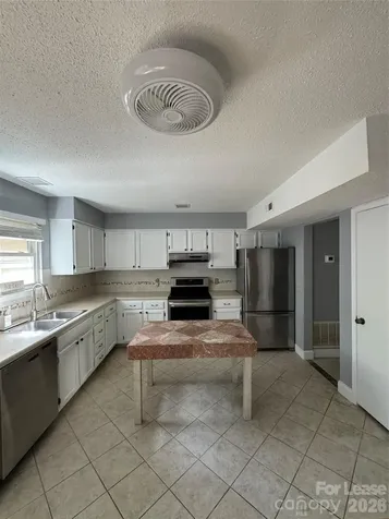 3282 Heathstead Place Charlotte NC 28210