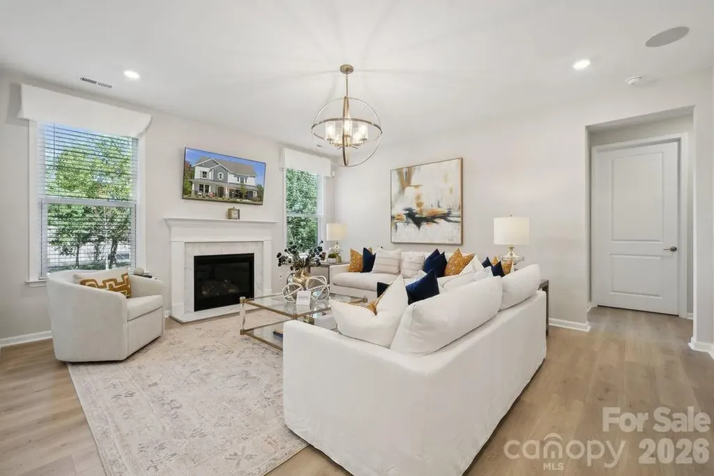 18246 Torchbearer Lane Charlotte NC 28278