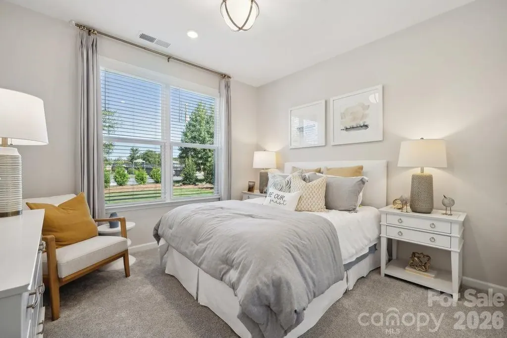 18246 Torchbearer Lane Charlotte NC 28278