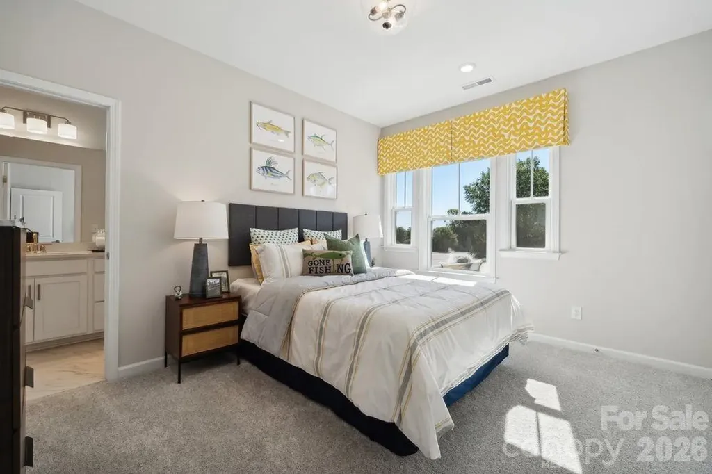 18246 Torchbearer Lane Charlotte NC 28278