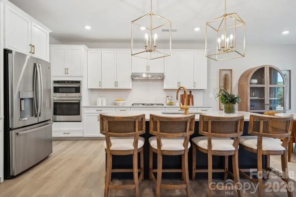 18246 Torchbearer Lane Charlotte NC 28278