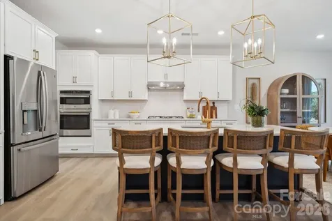 18246 Torchbearer Lane Charlotte NC 28278