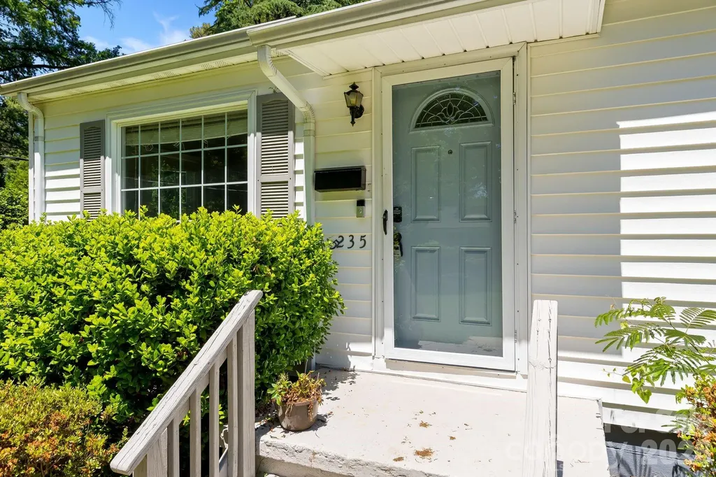 5235 Auburndale Road Charlotte NC 28205